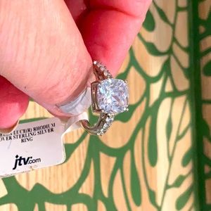 NWT Bella Luce ring